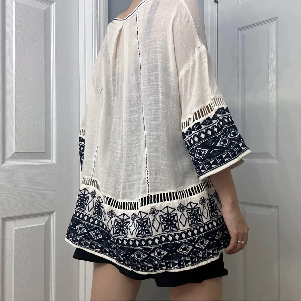 Free People Tunic Blouse Embroidered White Blue Oversized Boho Size Extra Small